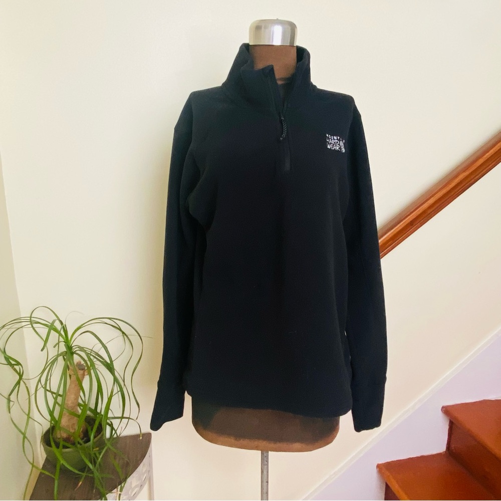 Mountain Hardware Fleece 3/4 zip. M